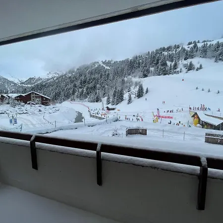 Apartment Studio Cabine Avec Emplacement De Choix A Meribel Mottaret *